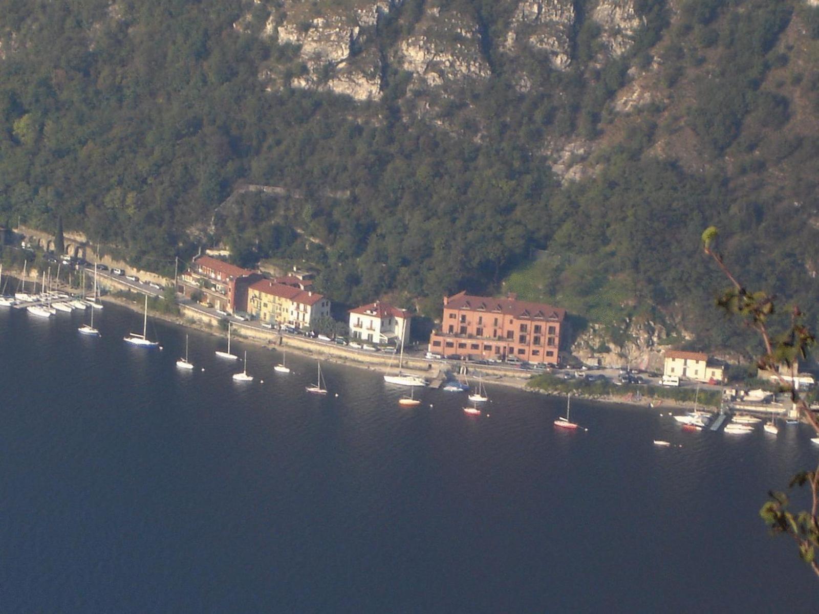 Cozy Lake Como Apartments Valmadrera Buitenkant foto