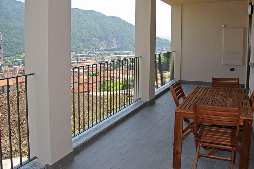 Cozy Lake Como Apartments Valmadrera Buitenkant foto